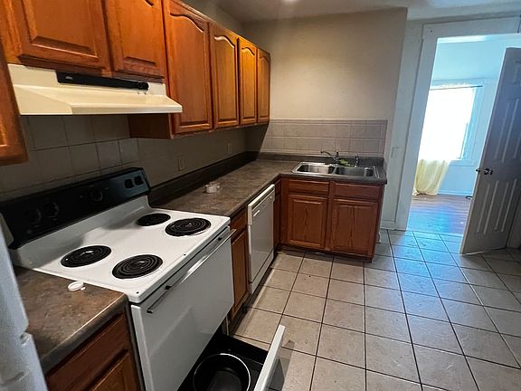 4th image of 435 Highland Ave SW APT 4