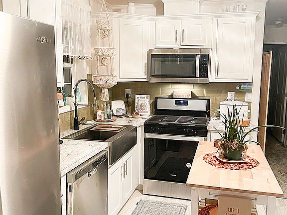 3rd image of 13210 Sinepuxent Ave #27