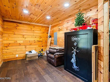 Property photo 38