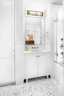 5th image of 139 E 66th St APT 1N
