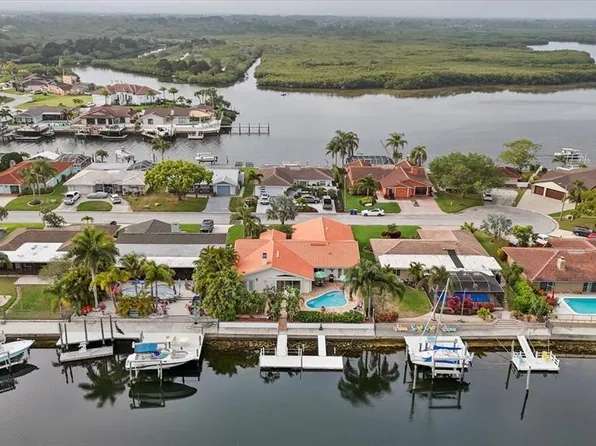 4913 Marlin Dr, New Port Richey, FL 34652