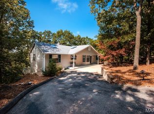 7040 Oak Shadow Ln, High Ridge, MO 63049