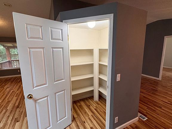5th image of 39005 NE 207th Ave