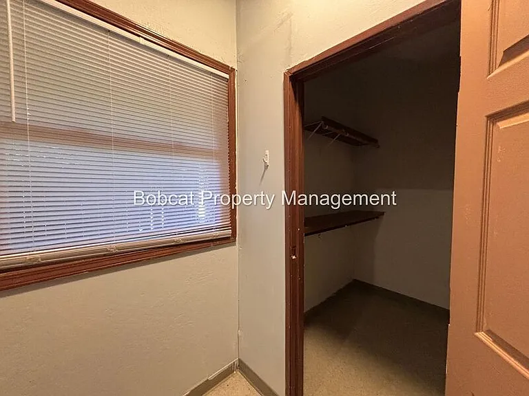 1015 US Highway 395 N #A — Photo 27