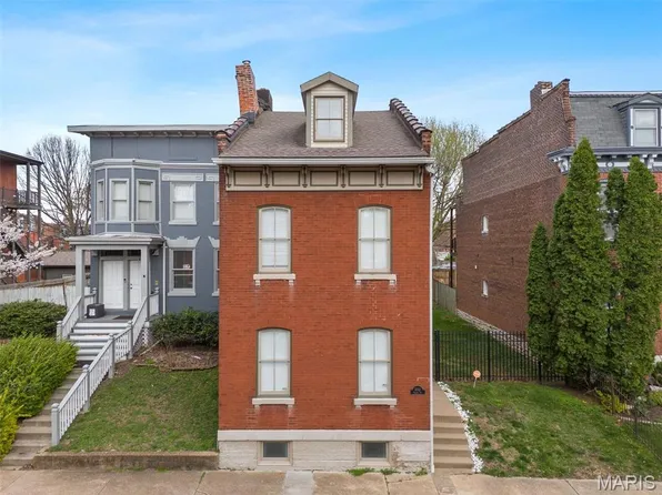 3012 Salena St, Saint Louis, MO 63118