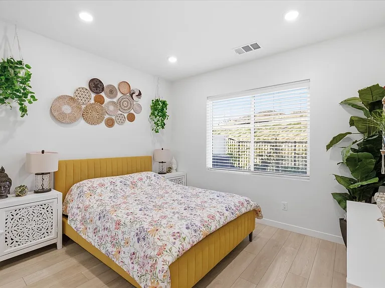 23768 Wilcox Dr — Photo 8