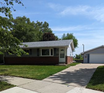 2389 W Brooktree Ct, Ypsilanti, MI, 48198