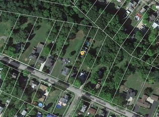 40 Robinson St, Silver Creek, NY 14136