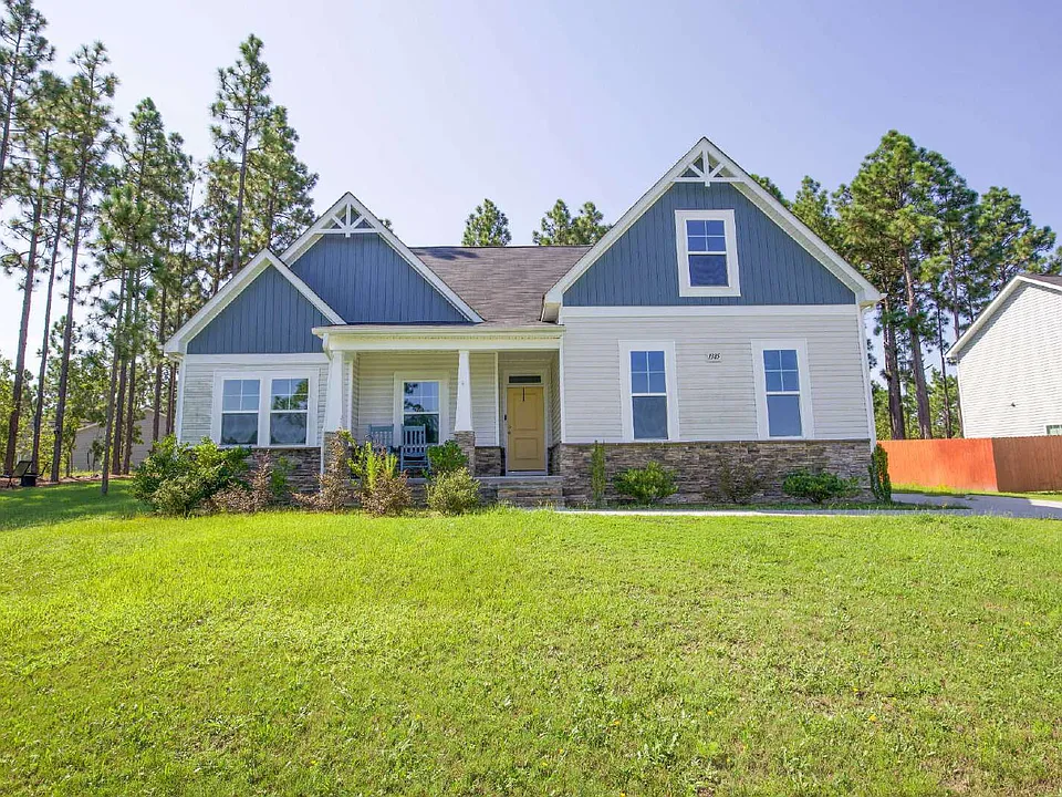 1385 Whitney Dr