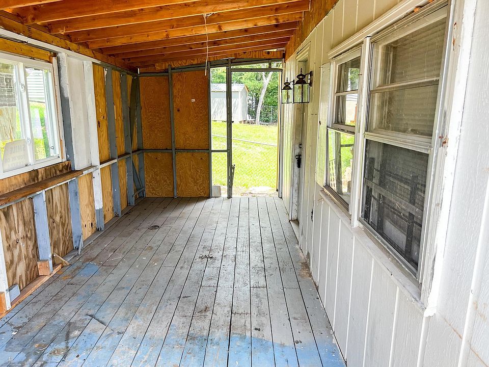 445 Berry Shoals Rd, Duncan, SC 29334 Zillow