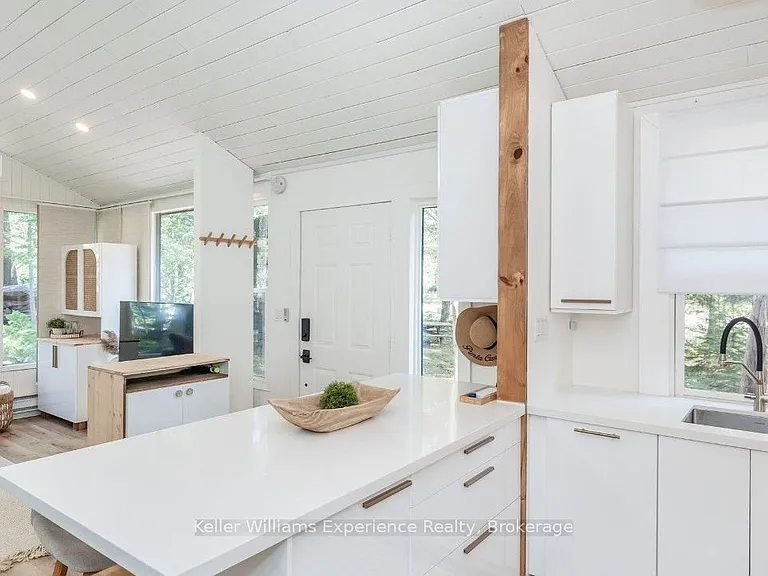 1 Sundown Rd — Photo 7