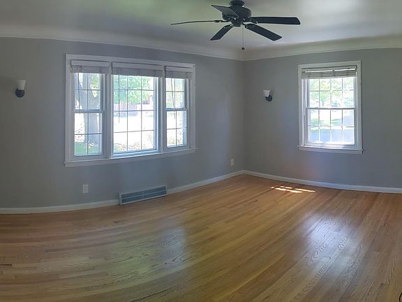 4th image of 803 N Gainsborough Ave