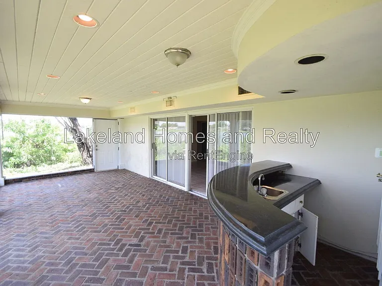 1204 Honeytree Ln W — Photo 29