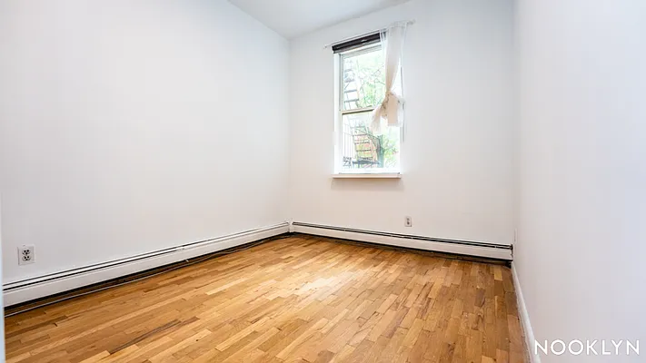 Rented by Nooklyn NYC LLC | media 12