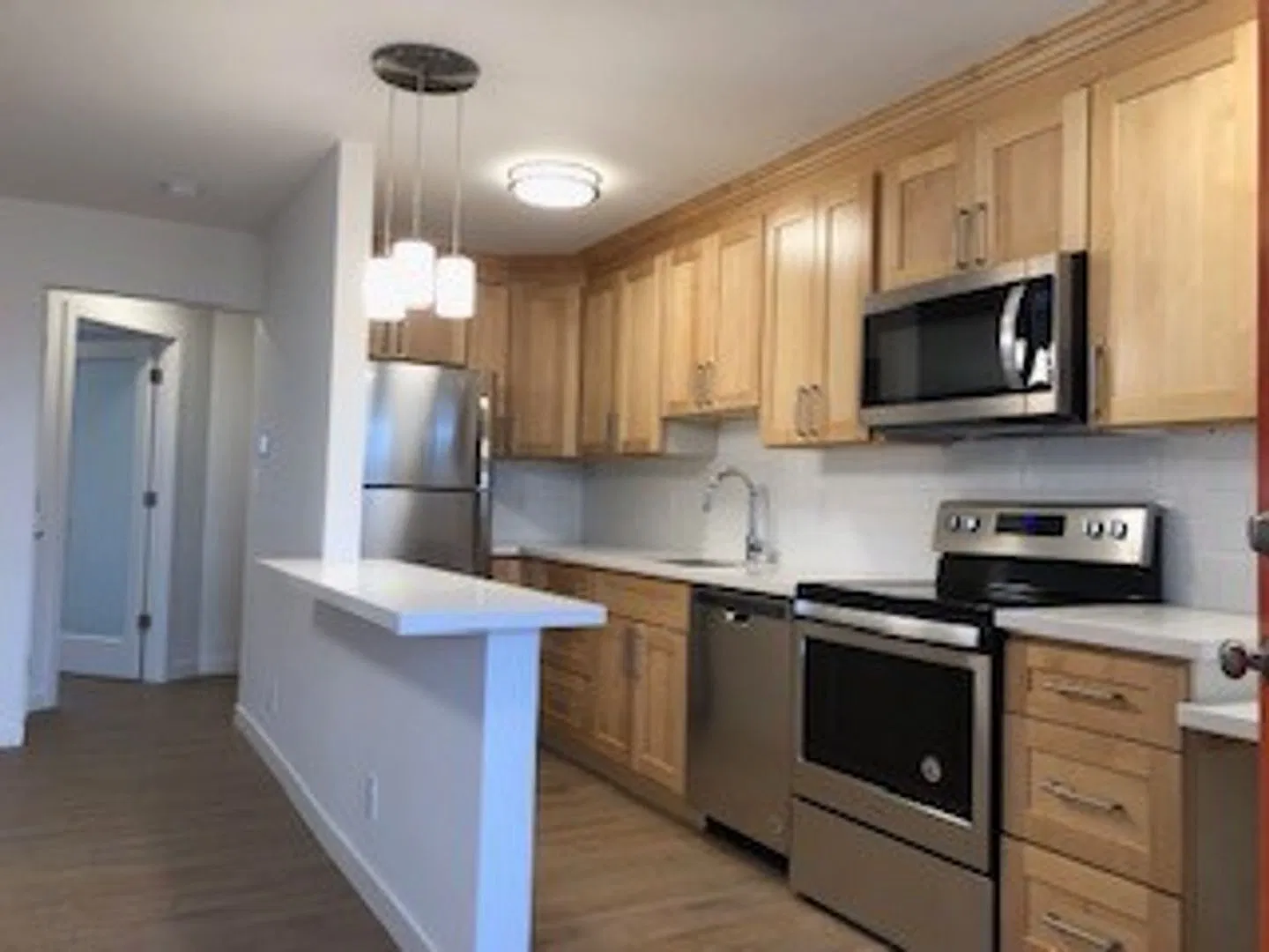 BC08-1 - Upland Terrace — Photo 2
