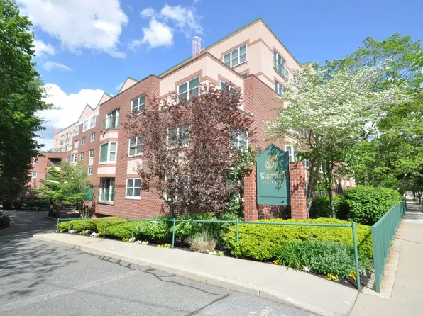 1 Watermill Pl Unit 306, Arlington, MA 02476