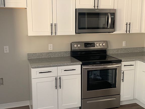 4th image of 525 Eastwood Pl