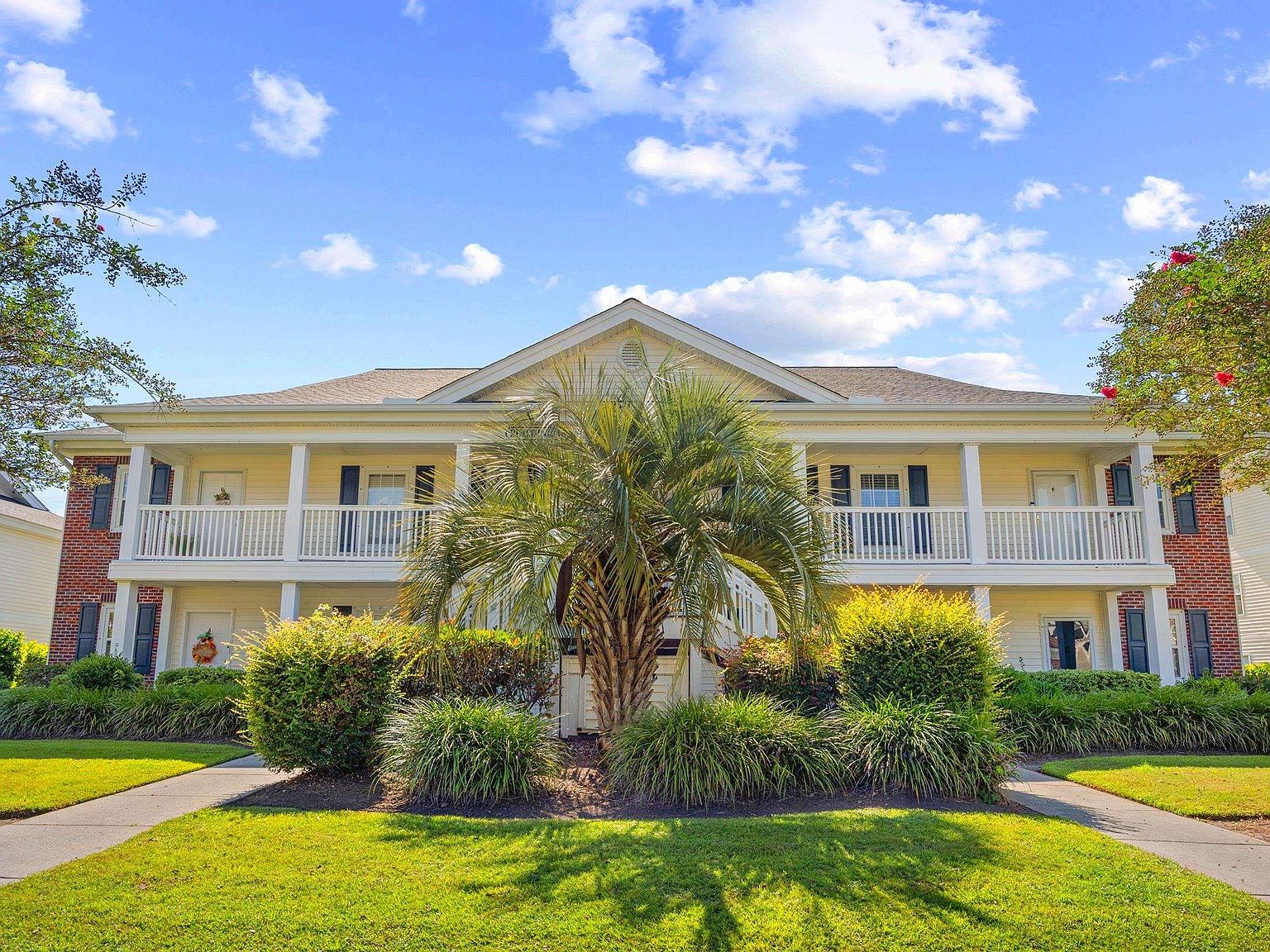 1242 River Oaks Dr. #18-F