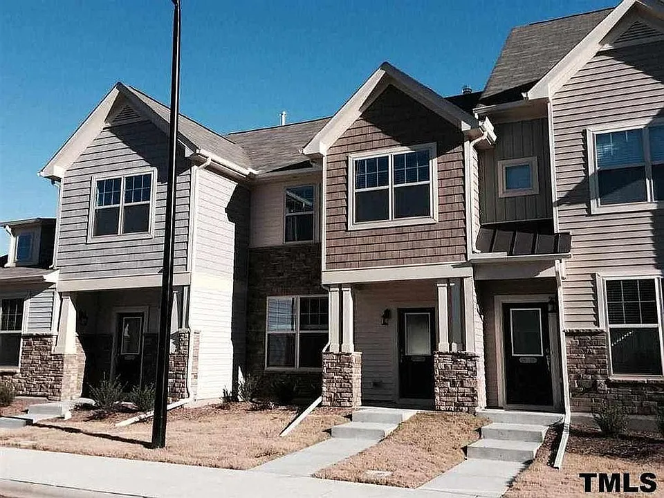 13 Pilatus Dr
