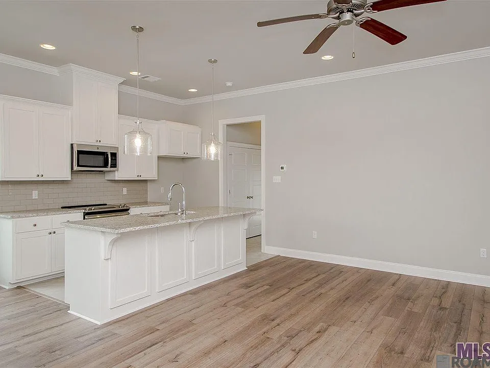 1415 Pelican Club Dr