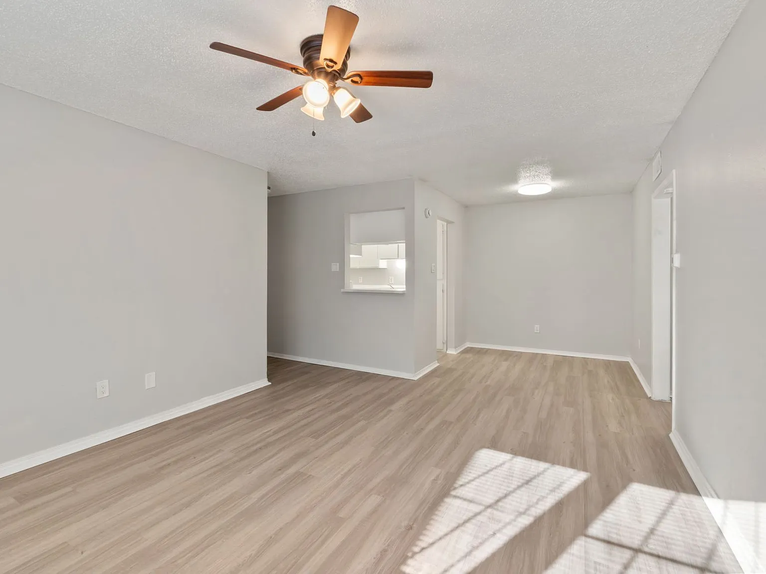 Magnolia Flats — Photo 4