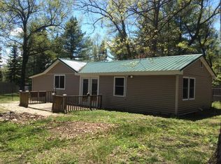 6547 Robin Dr, Harrison, MI 48625