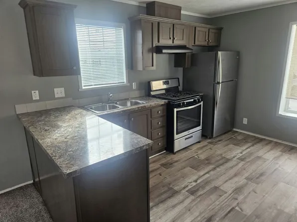 26110 3rd St #101-RA101, Taylor, MI 48180