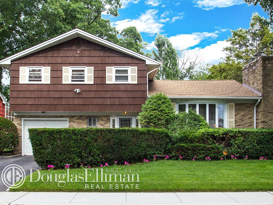 1st image of 927 Derrick Adkins Ln