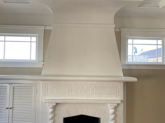 Top quality paint highlights the details - cove ceiling.