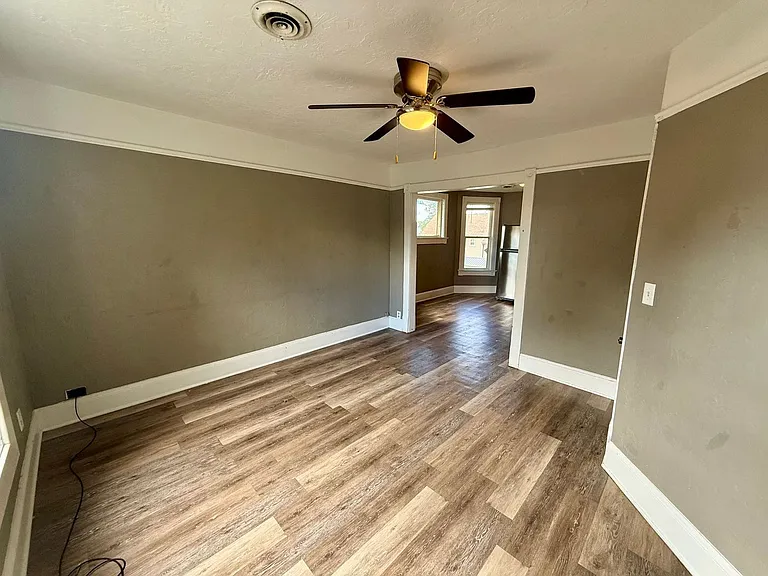 710 Lincoln St — Photo 7