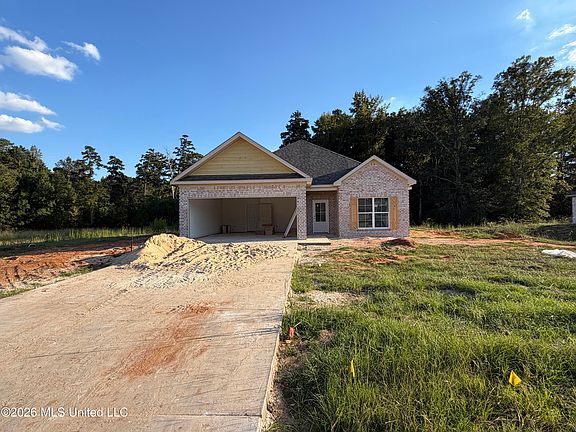2nd image of 103 Emily Ln