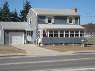 86 Pleasant View Ave, Greenville, RI 02828