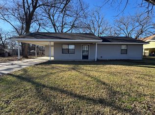 205 Wight St, Roxton, TX 75477