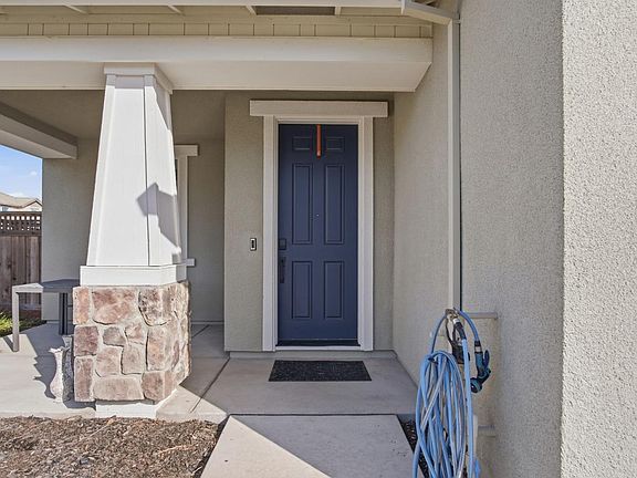 4th image of 17479 Graceada Ln