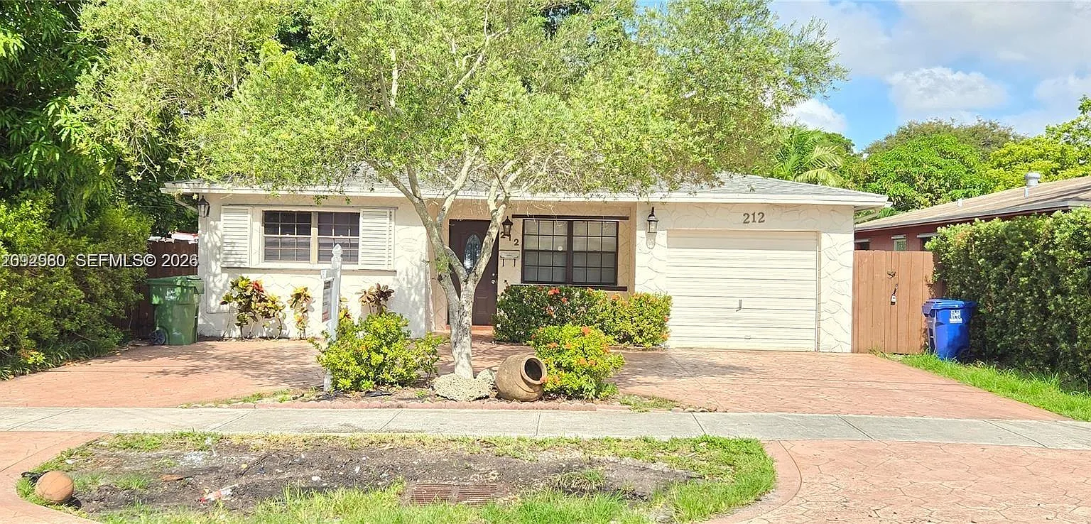 Town Of Hallandale B-13 — Photo 1
