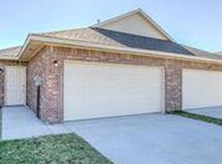 124 Ashley Dr, Edmond, OK 73003