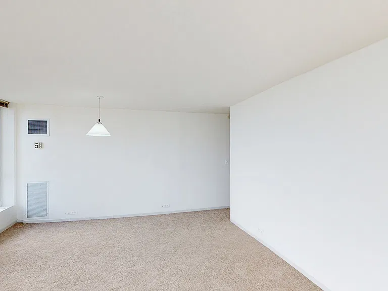 Dining/Living room