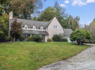 2 Mulford Ln, Montclair, NJ 07042