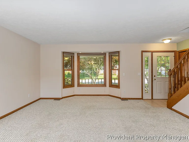 1030 73rd St SE — Photo 7