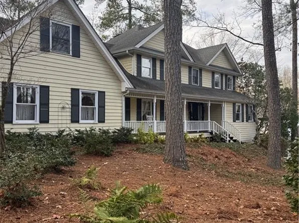 2955 Ascot Ln, Roswell, GA 30076
