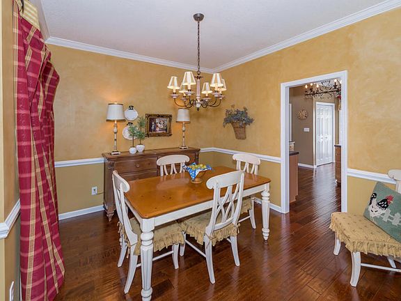 4th image of 1429 Paxton Dr