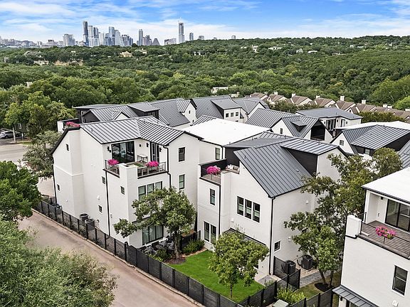 2nd image of 1719 Spyglass Dr #12