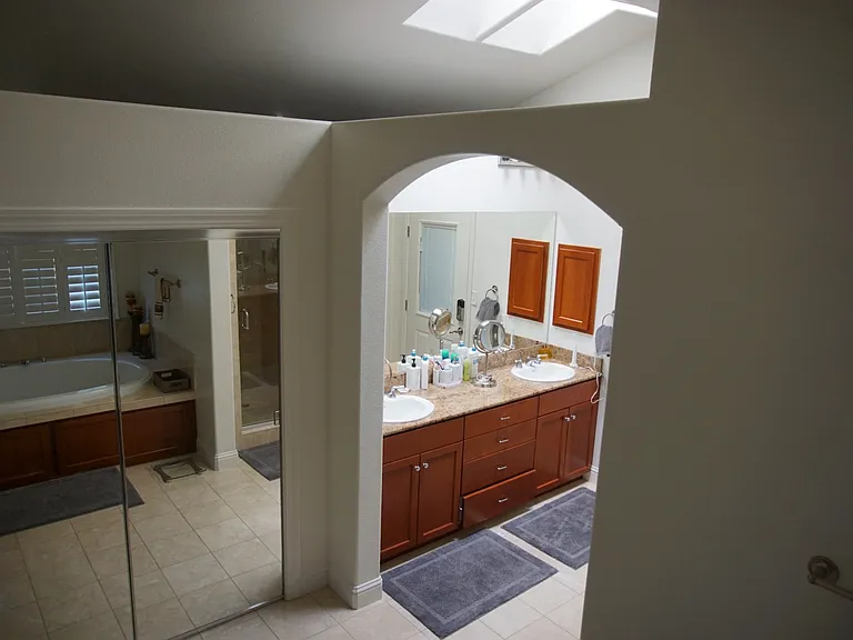 8833 Harding Hall Dr — Photo 28