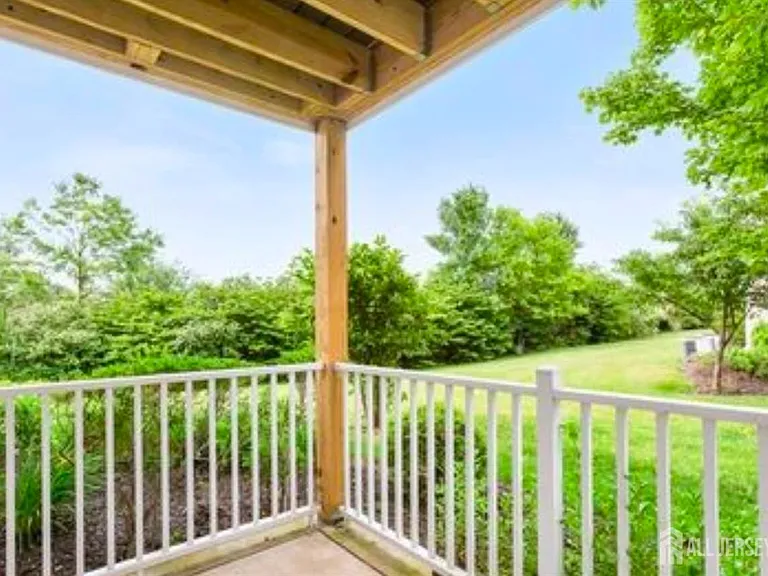 106 Chariot Ct — Photo 7