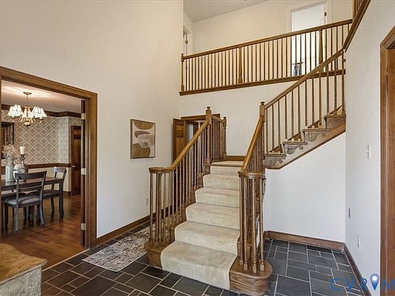 4th image of 4601 Riderwood Way