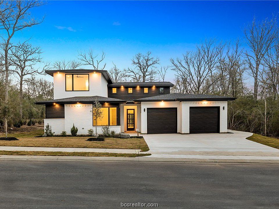 1st image of 3636 Palo Verde Cir