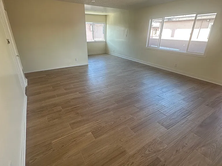 2920 W 141st St #5 — Photo 10