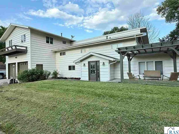 49189 Sportsmans Ln, Waterville, MN 56096