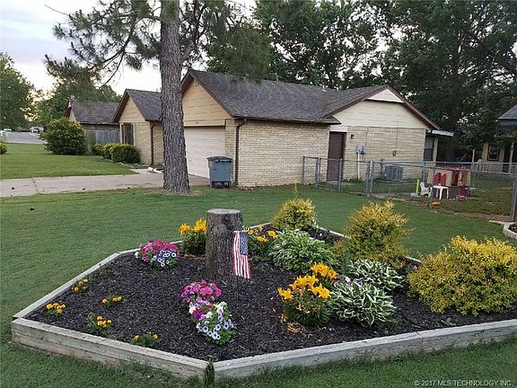 2nd image of 1505 Trenton Cir