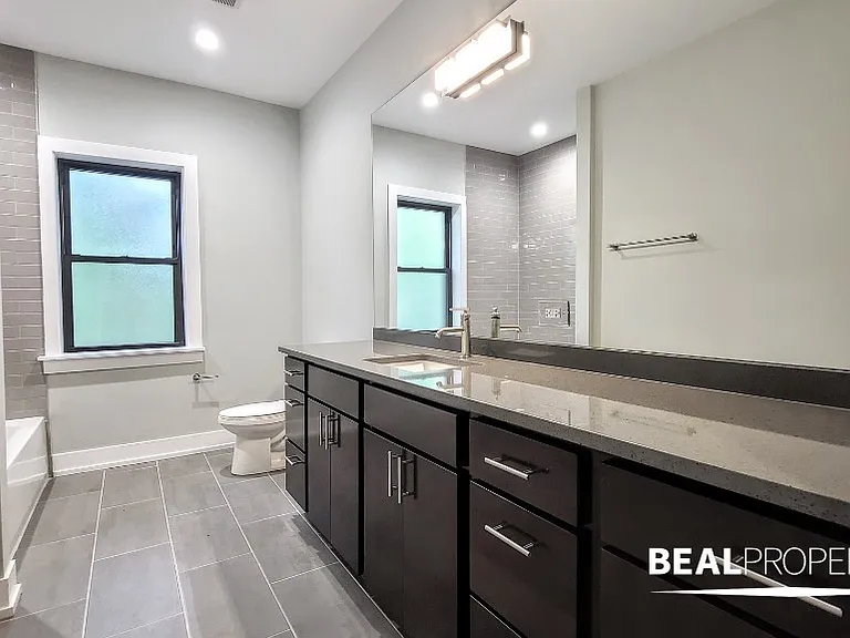 1002 Crain St #2 — Photo 27